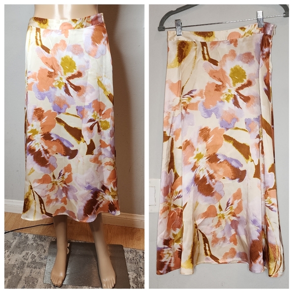 Joie Dresses & Skirts - Joie 100% Silk Floral‎ Midi Skirt Size 4